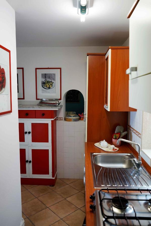 Appartamento Di Fronte Al Mare By Apulia Accommodation Bari Exterior photo